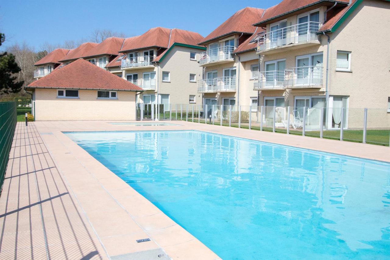 Holiday Suites De Haan Bagian luar foto