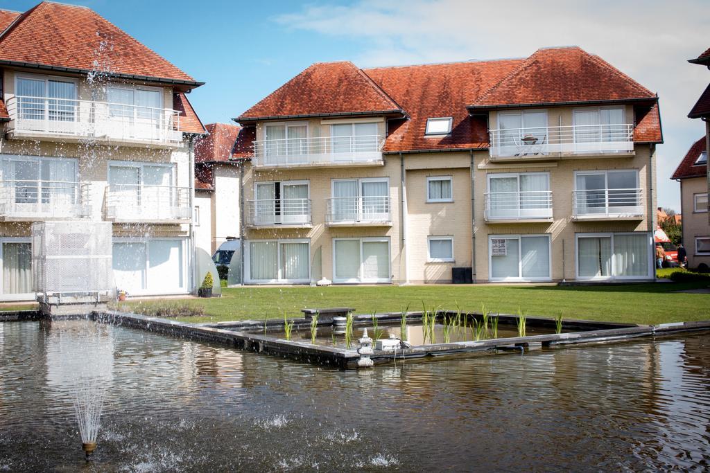 Holiday Suites De Haan Bagian luar foto