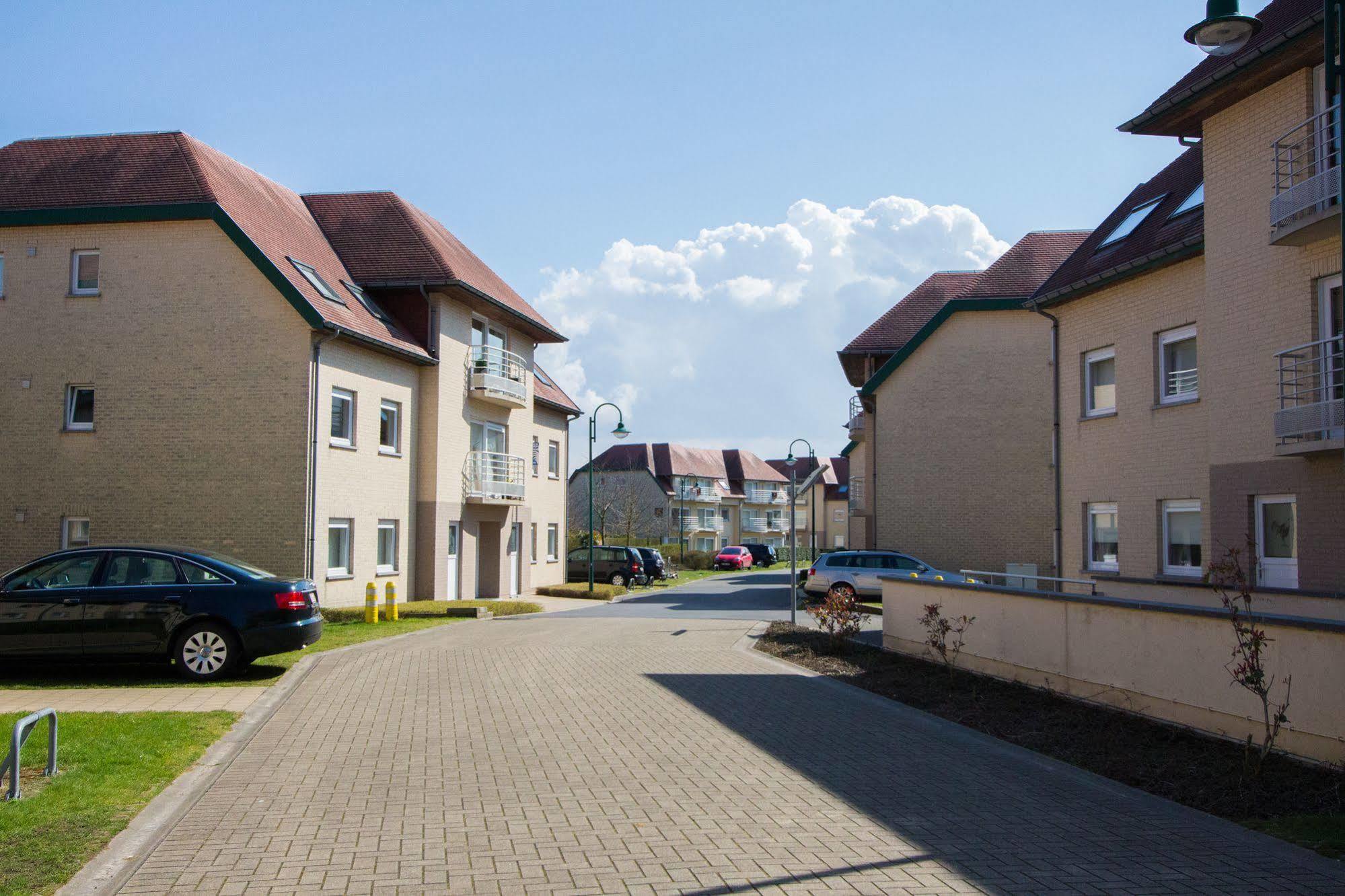 Holiday Suites De Haan Bagian luar foto