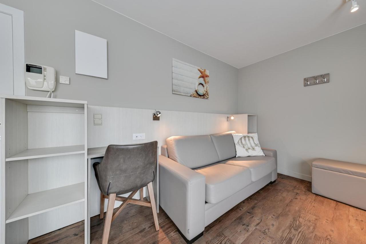 Holiday Suites De Haan Bagian luar foto
