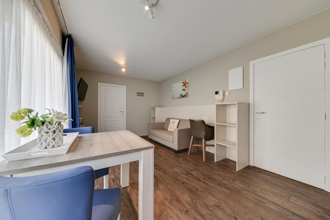 Holiday Suites De Haan Bagian luar foto